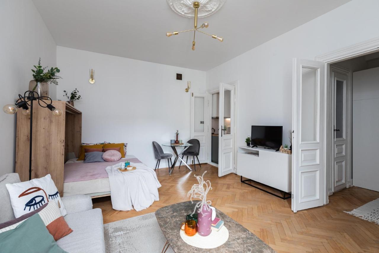 Superapart Krucza 47A Warsaw Exterior photo
